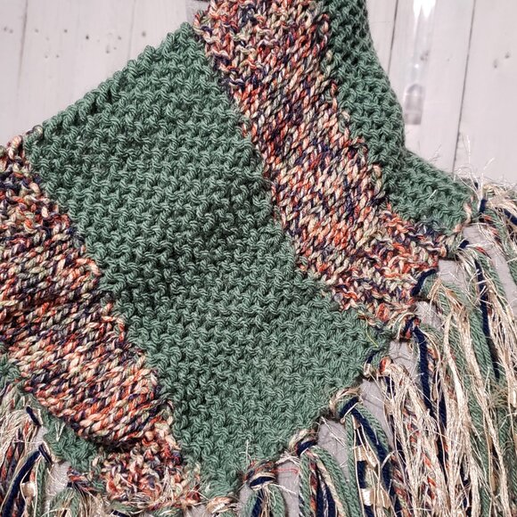 NEW Hand Knitted Boho Cowl Scarf Green Multi Fringe Hippie Indie Art Cottage Mod - Picture 5 of 6